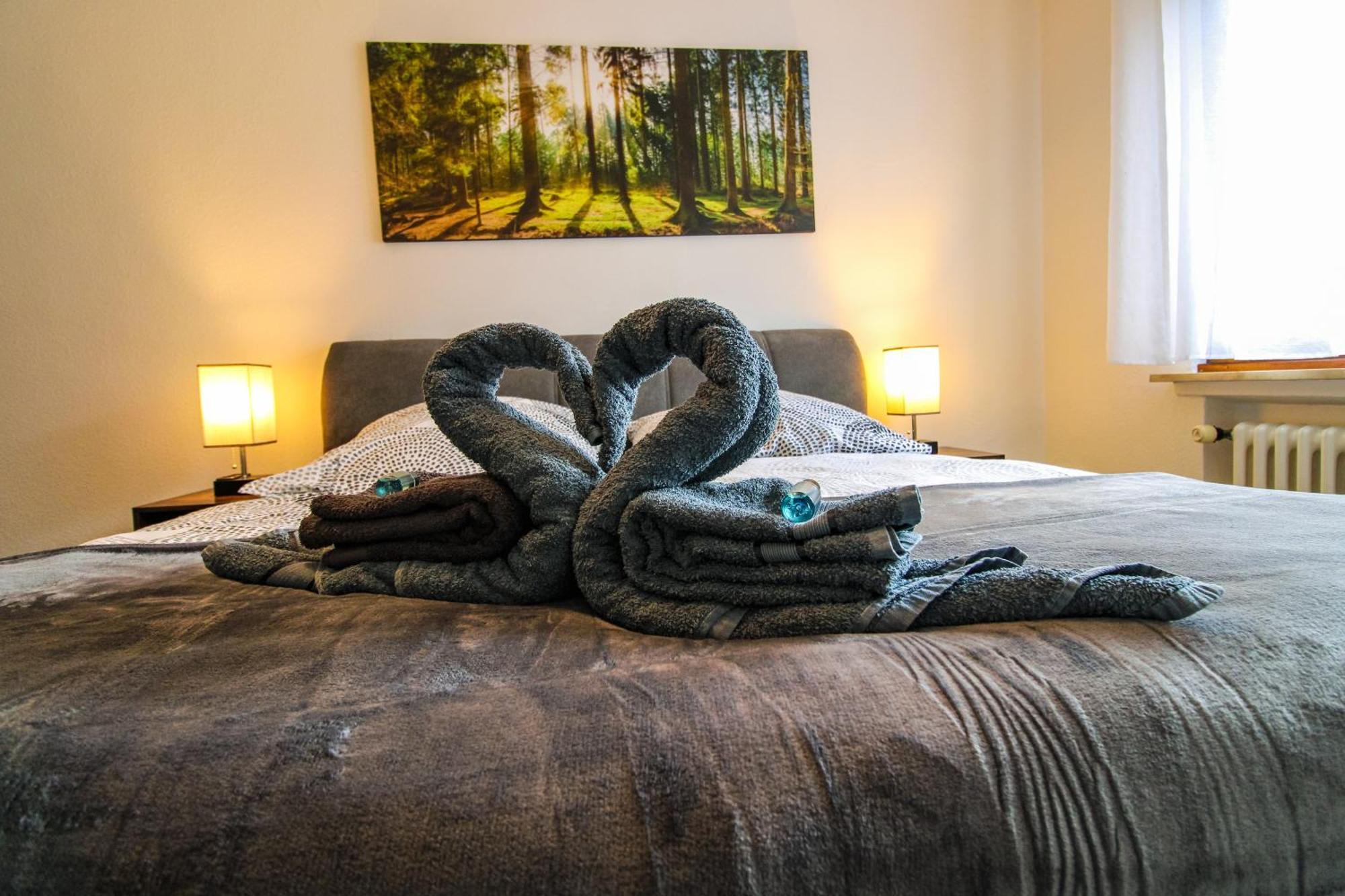 Moderne Fewo Sky Netflix Terrasse Burgblick Boxspringbett Waschtrockner Bullay Exterior photo